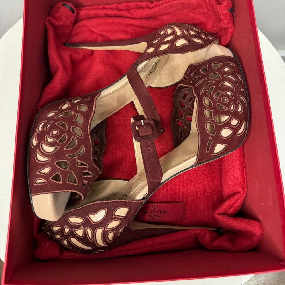 Valentino Burgundy Suede Cutout Platform Heels - Size 41 - Mint Condition